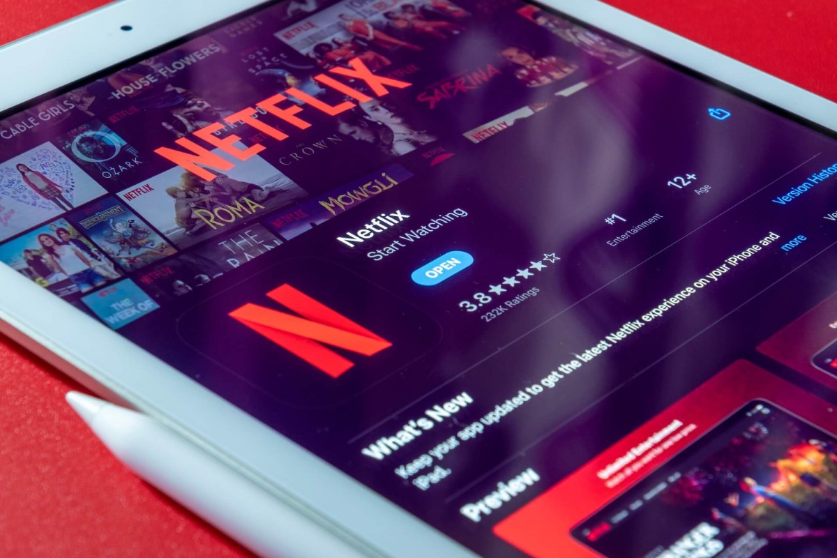 Netflix fijaría en siete dólares el piso de su plan con publicidad