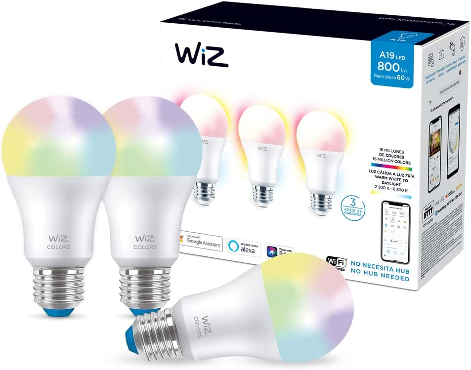 Paquete de focos WiZ de luz cálida, que se vende en Amazon. 