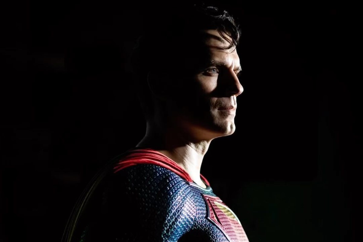 Henry Cavill despeja rumores y confirma su vuelta como Superman