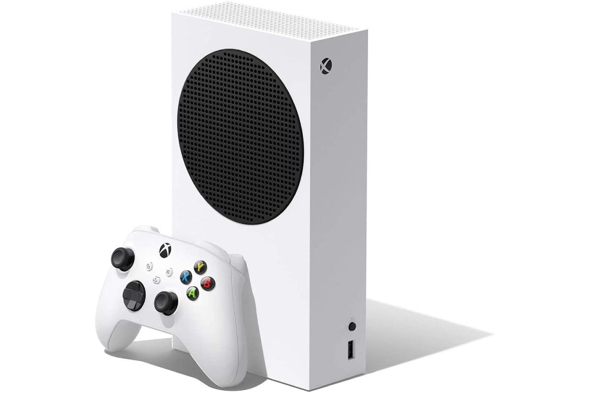 Consola Xbox Series S junto con un control. 