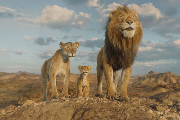 Frame de la película Mufasa: El rey león.