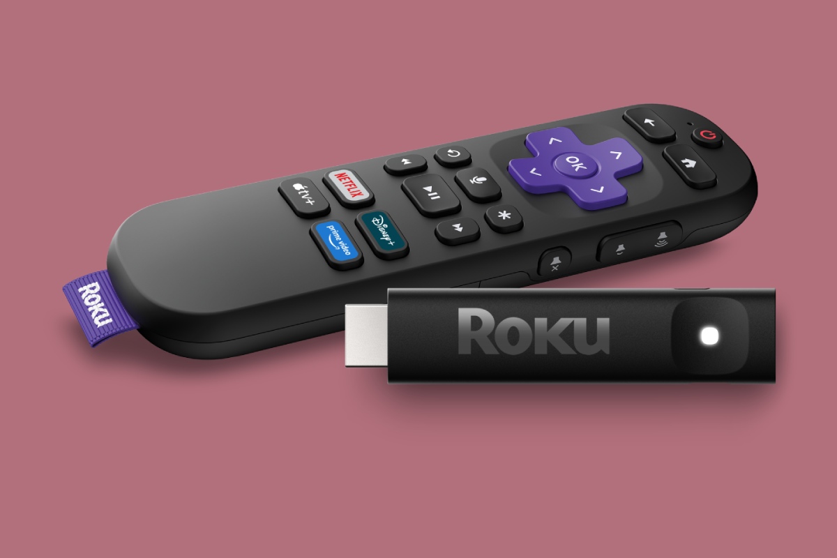 Reproductor Roku Streaming Stick Plus y su control de voz.