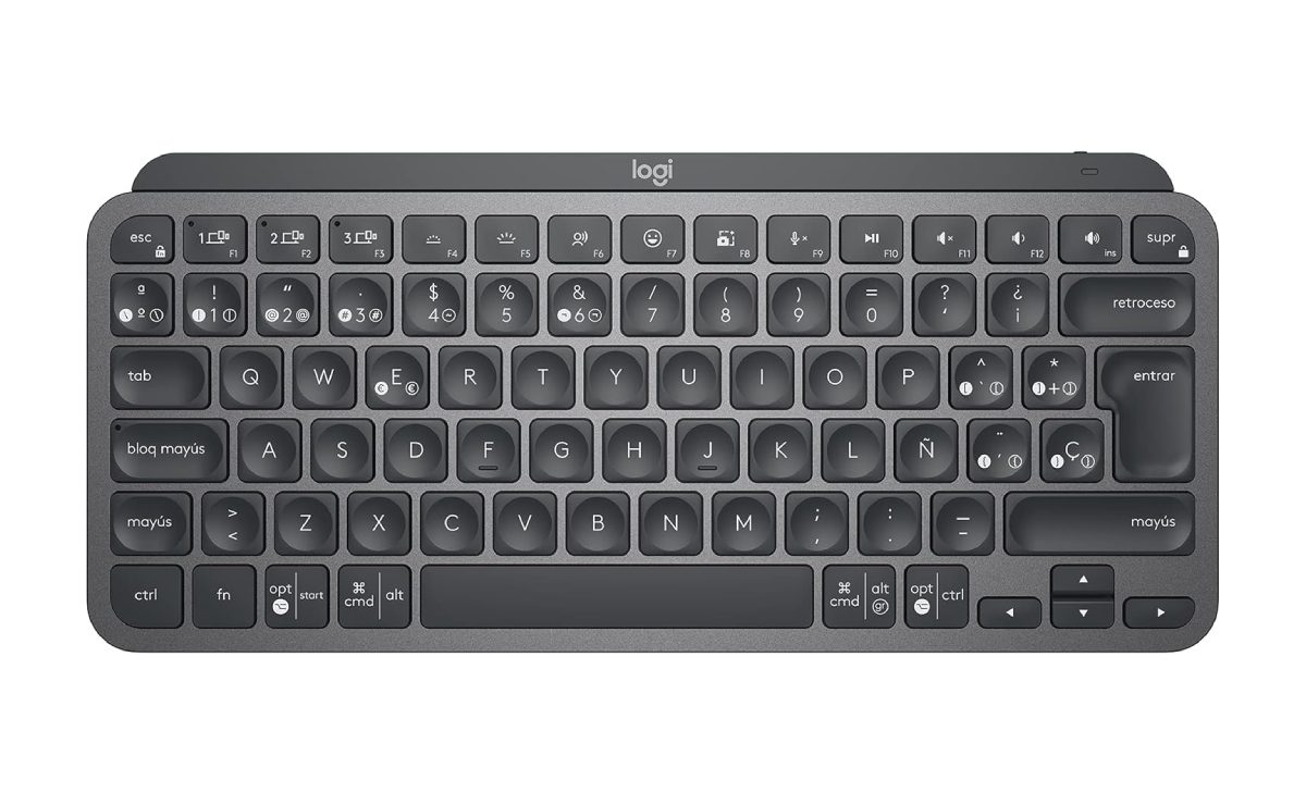 Teclado Logitech MX Keys Mini sobre un fondo blanco.