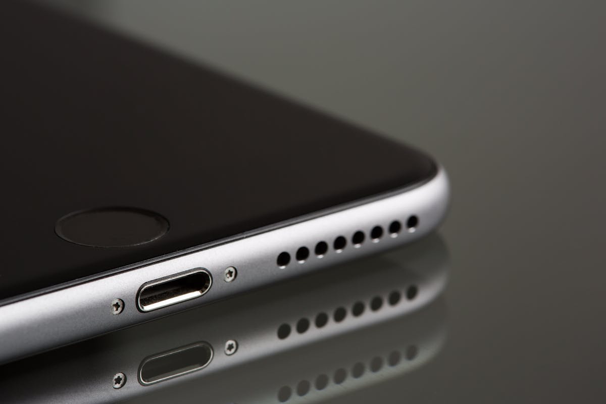 5 errores que cometes a la hora de cargar tu celular