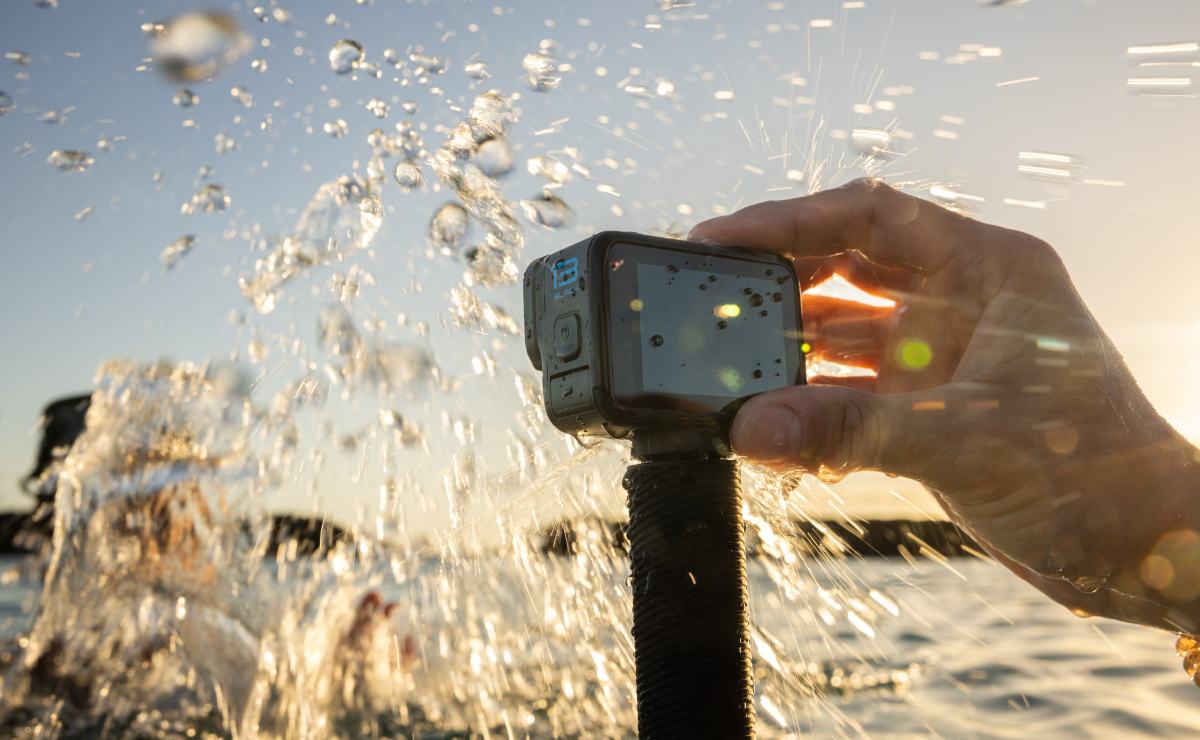 Mejores gadgets resistentes al agua para llevar a las vacaciones