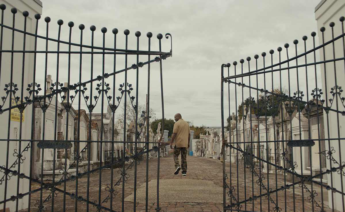 Frame del documental Katrina: Contra viento y marea.