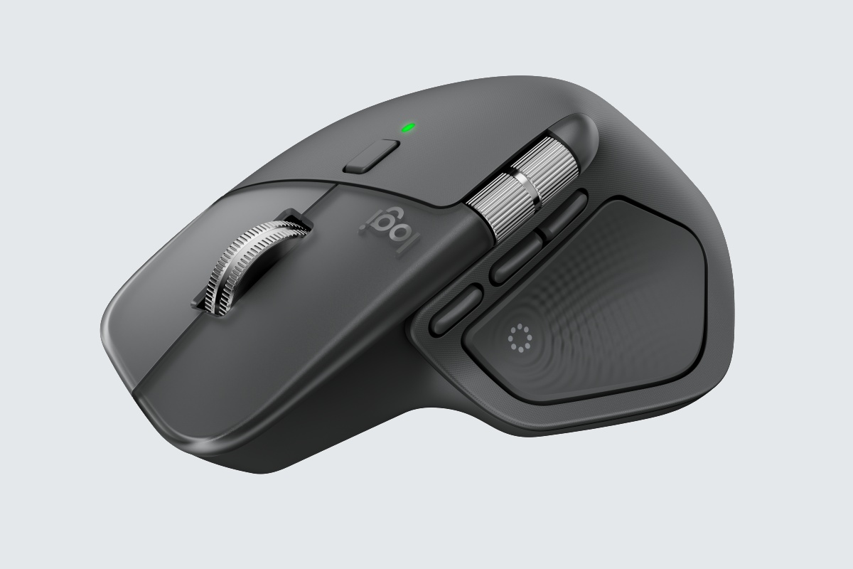 Logitech MX Master 4 sobre un fondo gris.