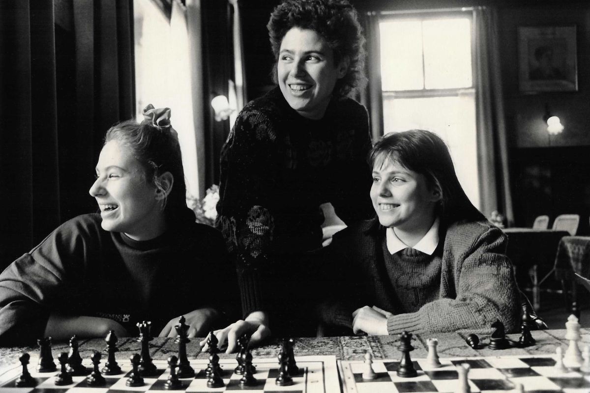 Fotograma del documental La reina del ajedrez.