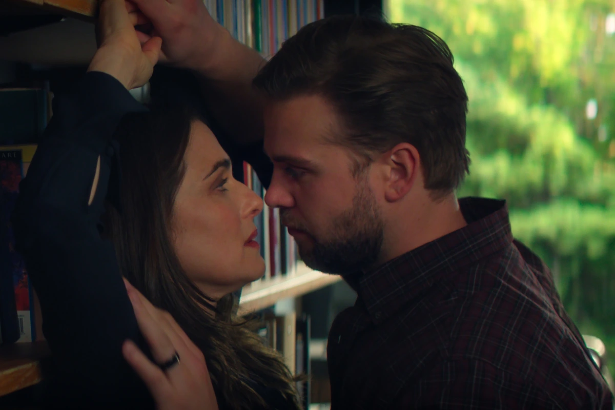 Fotograma de la serie Vladimir.